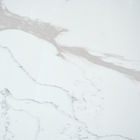 Weißer 2cm 3cm Körper-Carrara-Quarz Countertop mit Btahroom-Eitelkeitsspitze