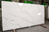 Fester weißer Calacatta-Quarz-Stein für Countertops-Baumaterialien